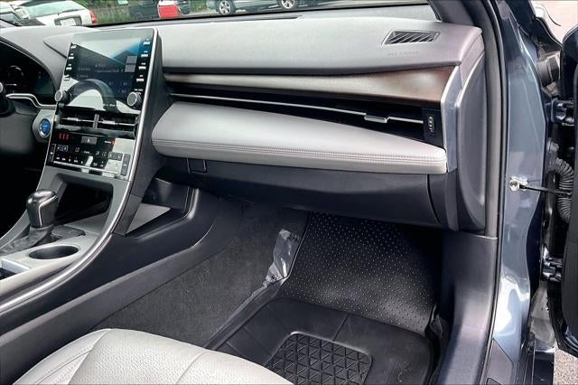 2021 Toyota Avalon Hybrid Limited