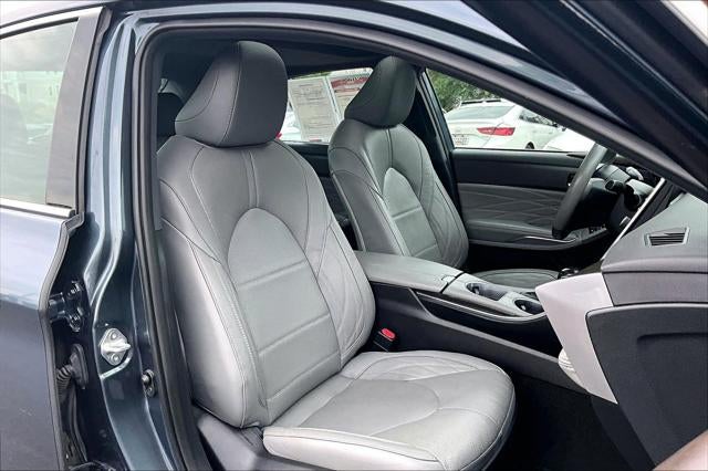 2021 Toyota Avalon Hybrid Limited