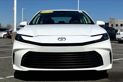 2025 Toyota Camry LE