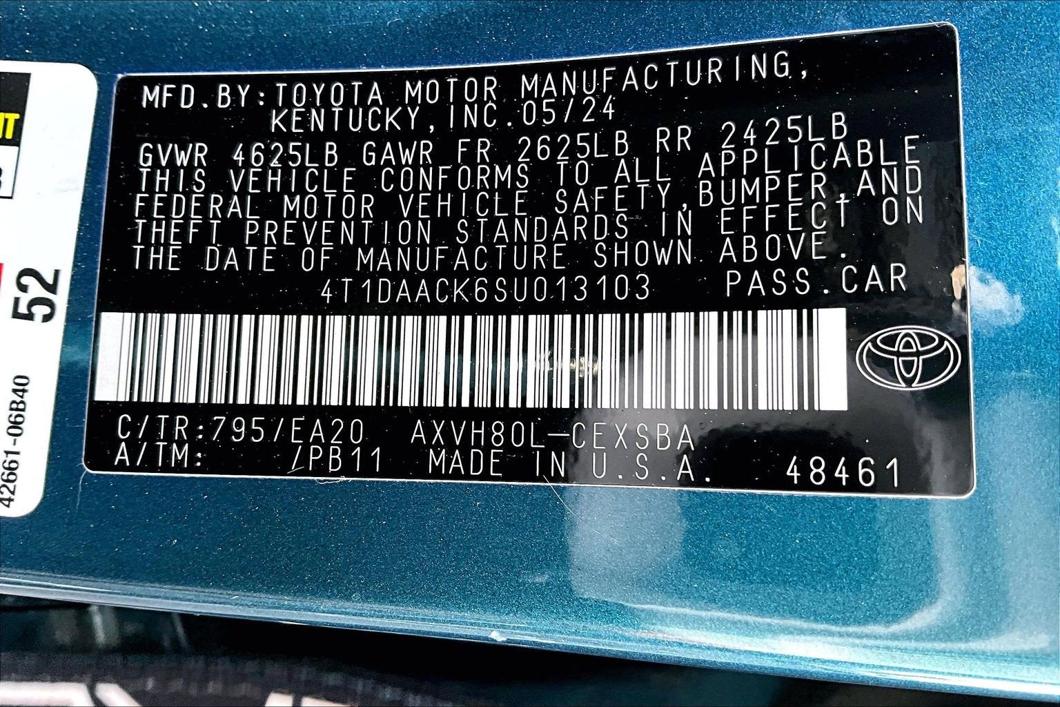 2025 Toyota Camry SE