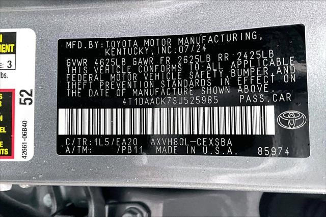 2025 Toyota Camry SE