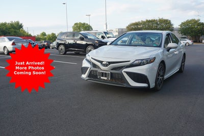 2022 Toyota Camry SE