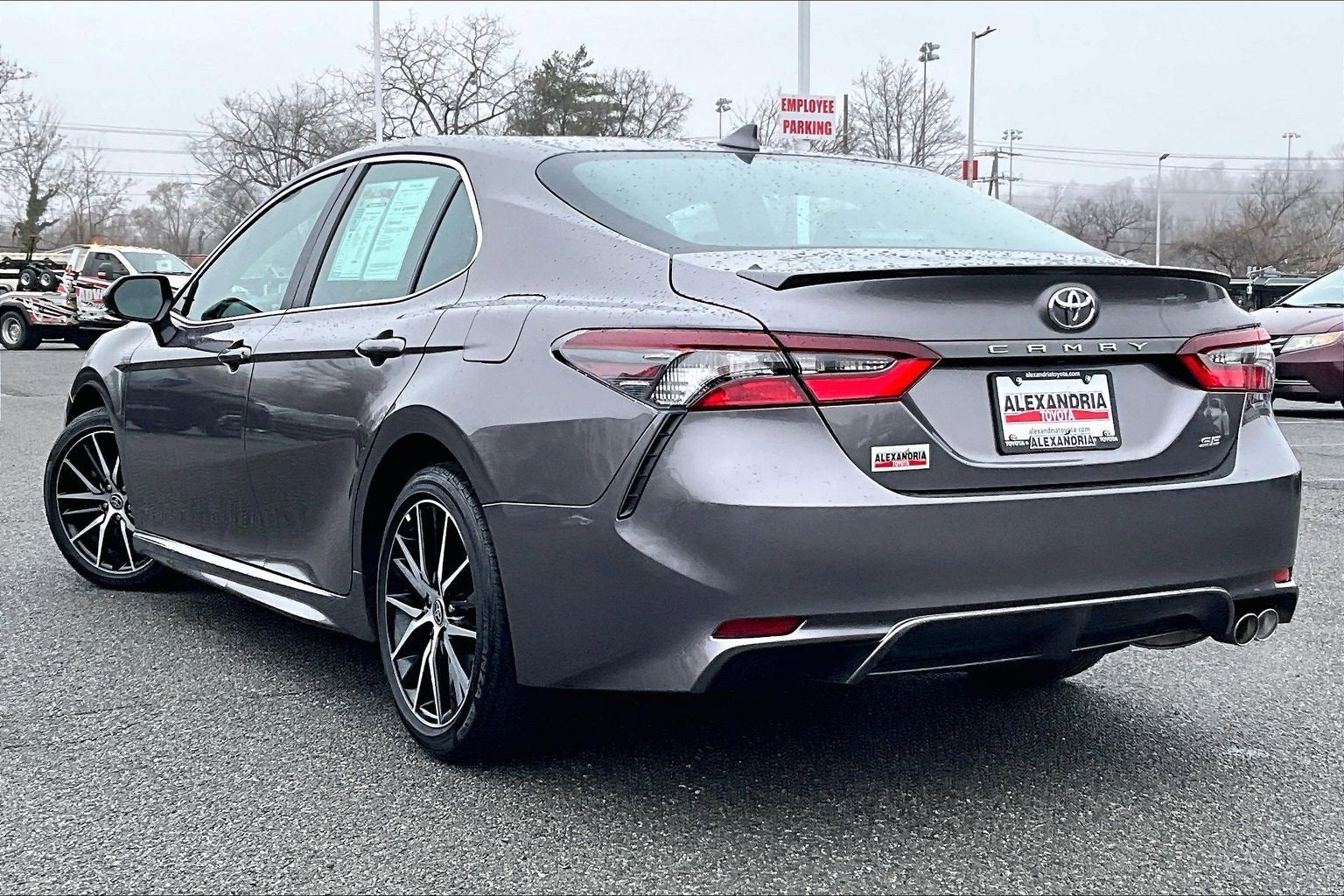 2024 Toyota Camry SE