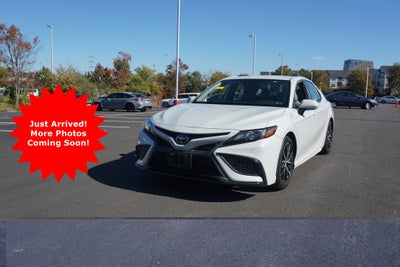 2022 Toyota Camry SE