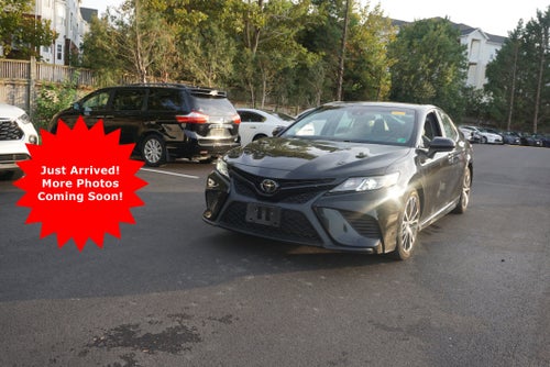 2020 Toyota Camry SE