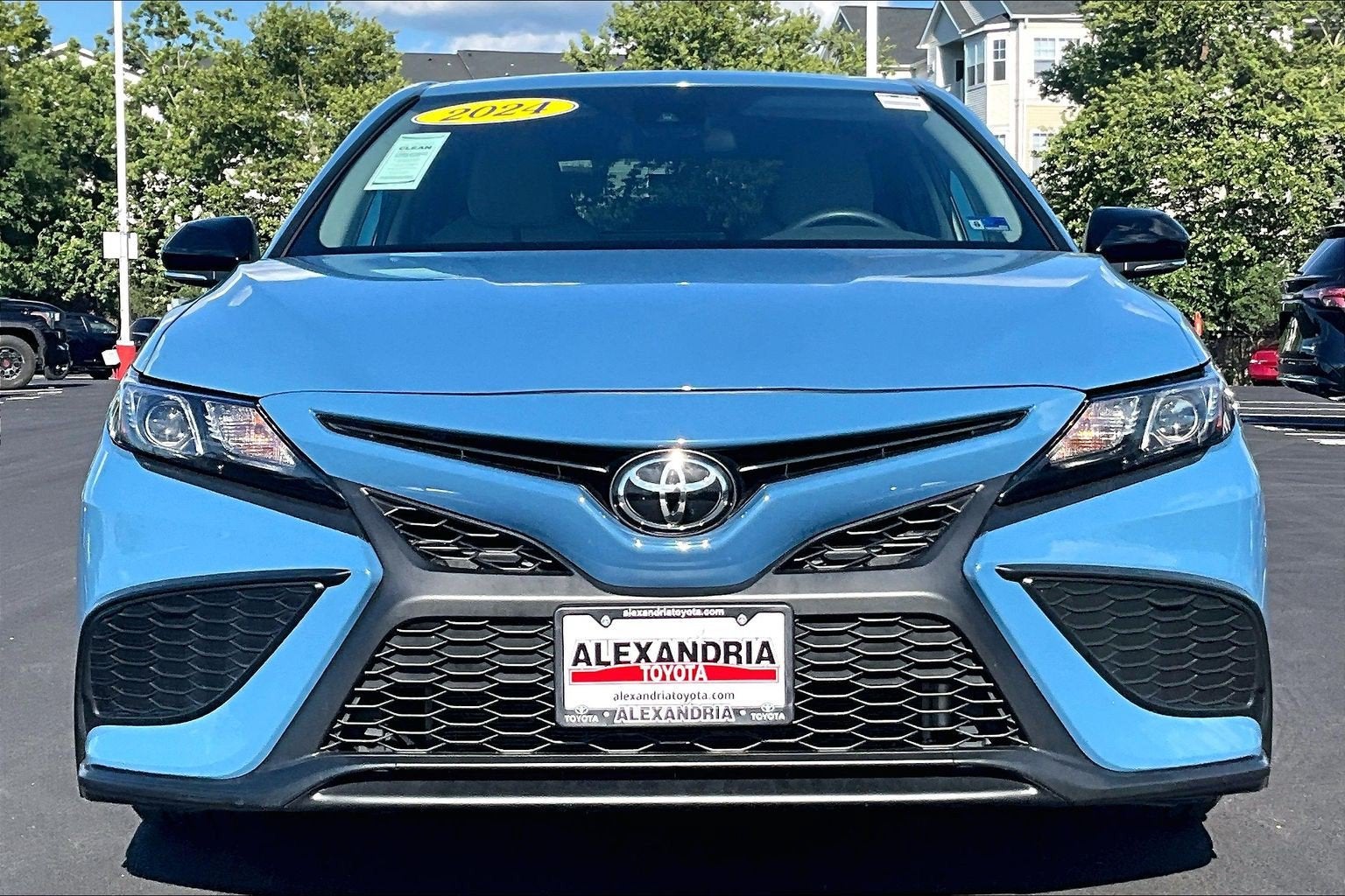 2024 Toyota Camry SE