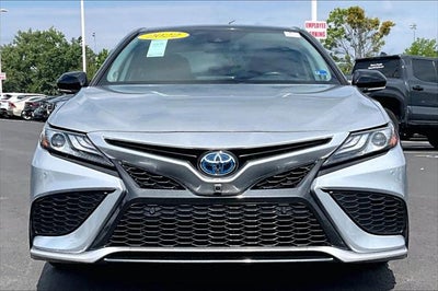 2022 Toyota Camry Hybrid XSE