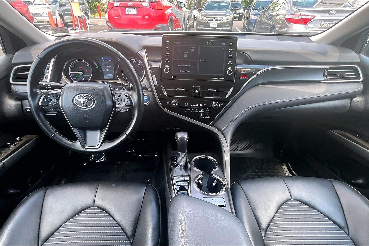 2023 Toyota Camry Hybrid SE