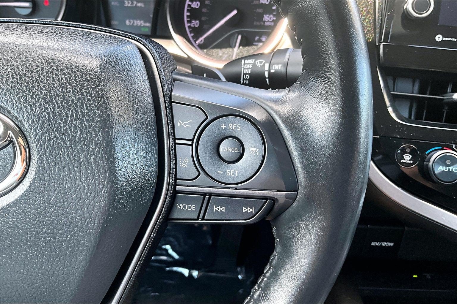2023 Toyota Camry Hybrid SE