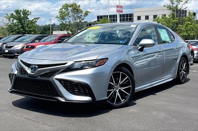 2023 Toyota Camry Hybrid SE