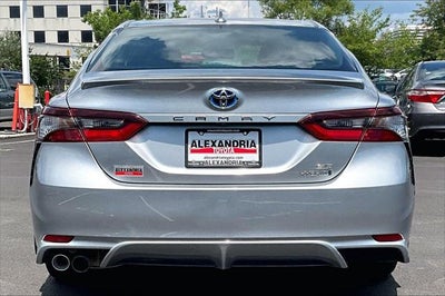 2023 Toyota Camry Hybrid SE