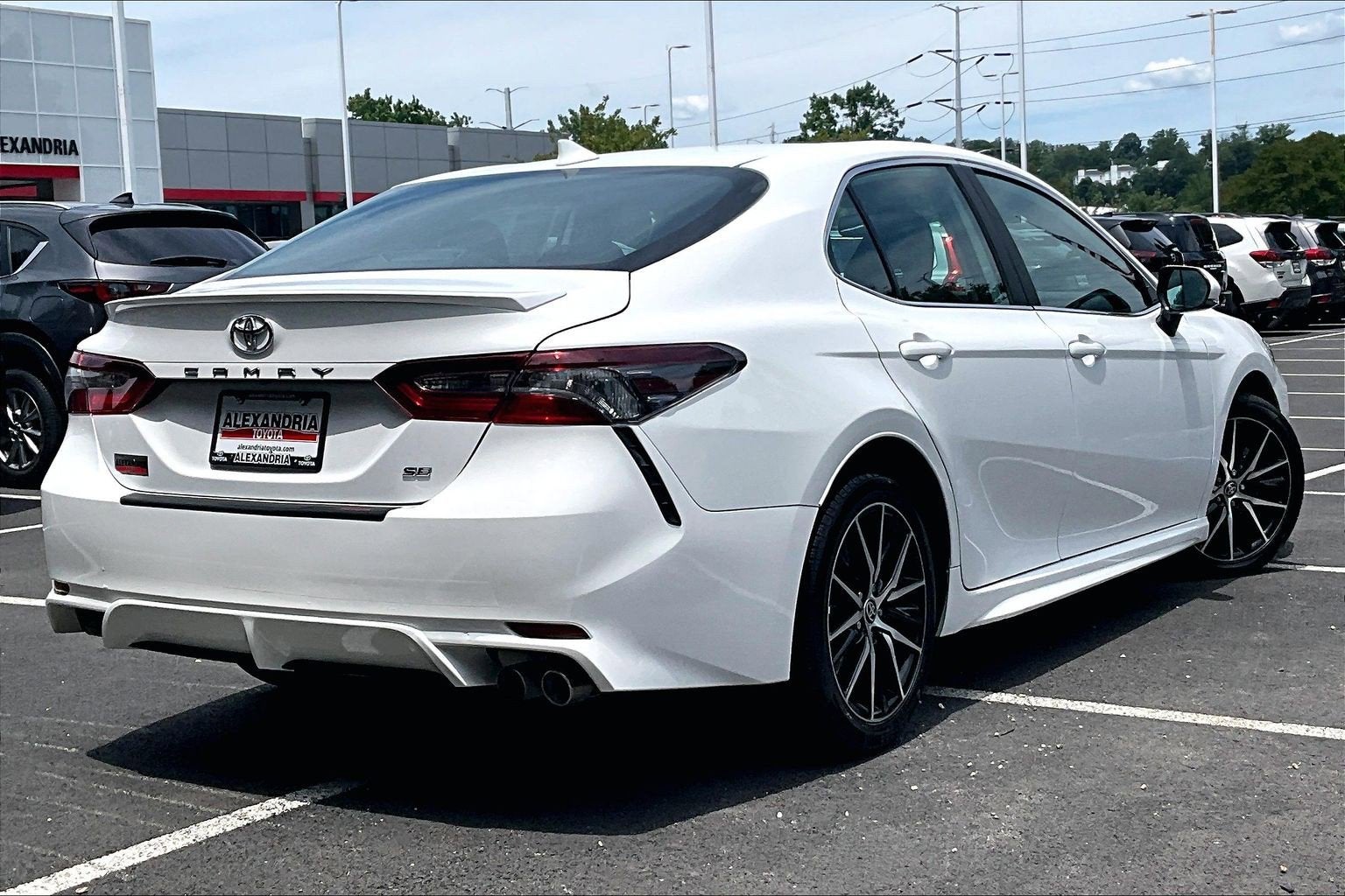 2023 Toyota Camry SE