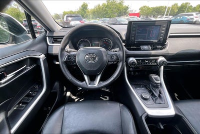 2022 Toyota RAV4 Hybrid XLE Premium