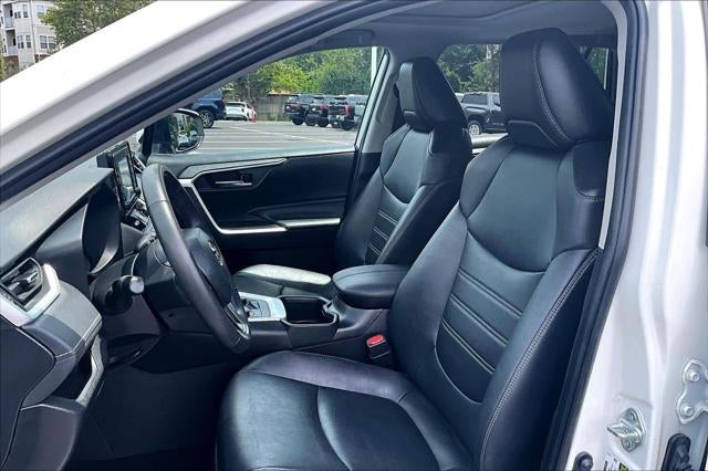 2022 Toyota RAV4 Hybrid XLE Premium