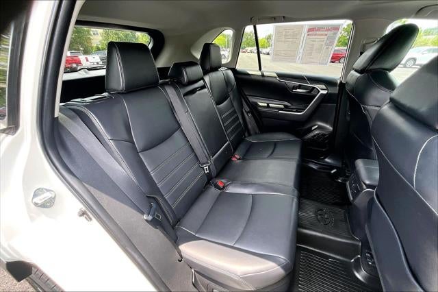 2022 Toyota RAV4 Hybrid XLE Premium