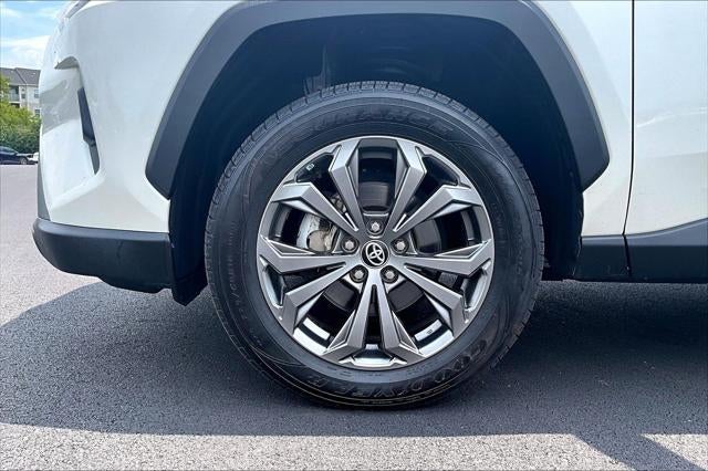 2022 Toyota RAV4 Hybrid XLE Premium