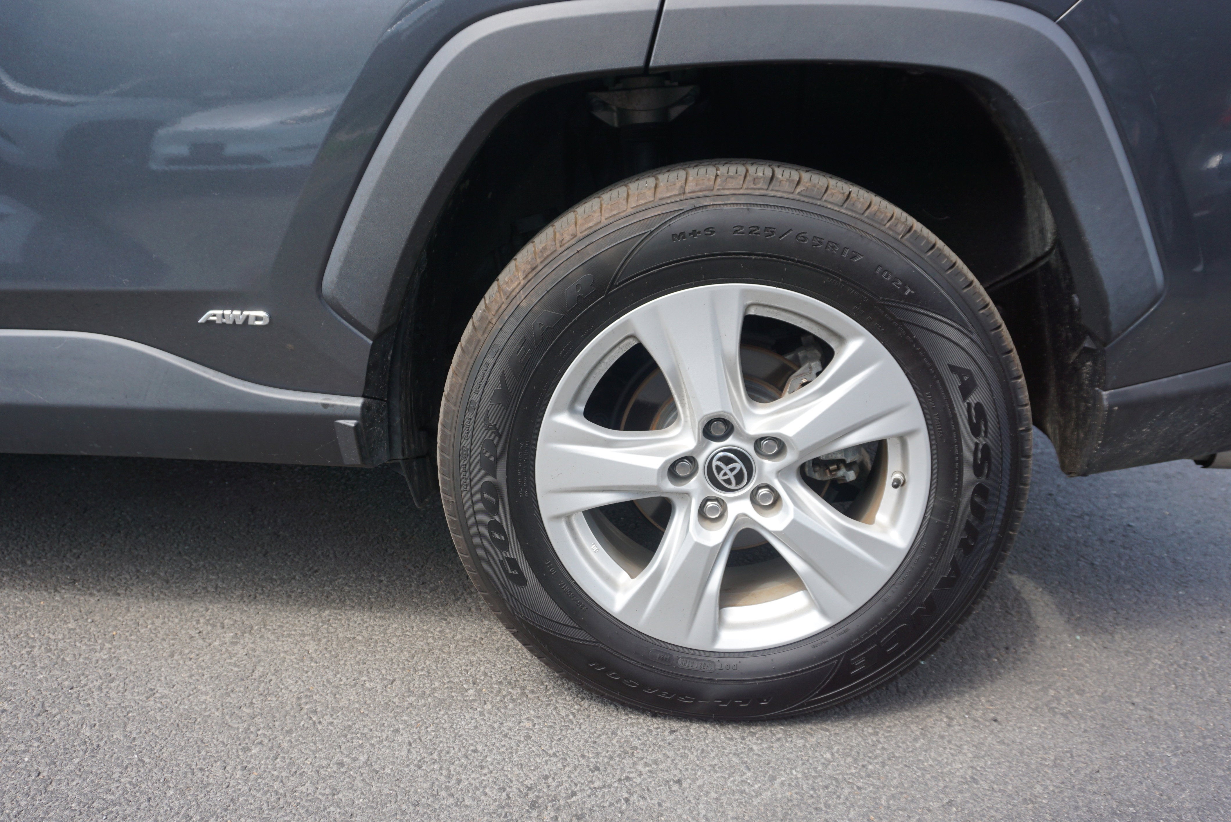 2021 Toyota RAV4 Hybrid LE