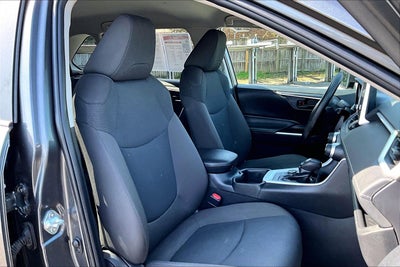 2023 Toyota RAV4 Hybrid LE