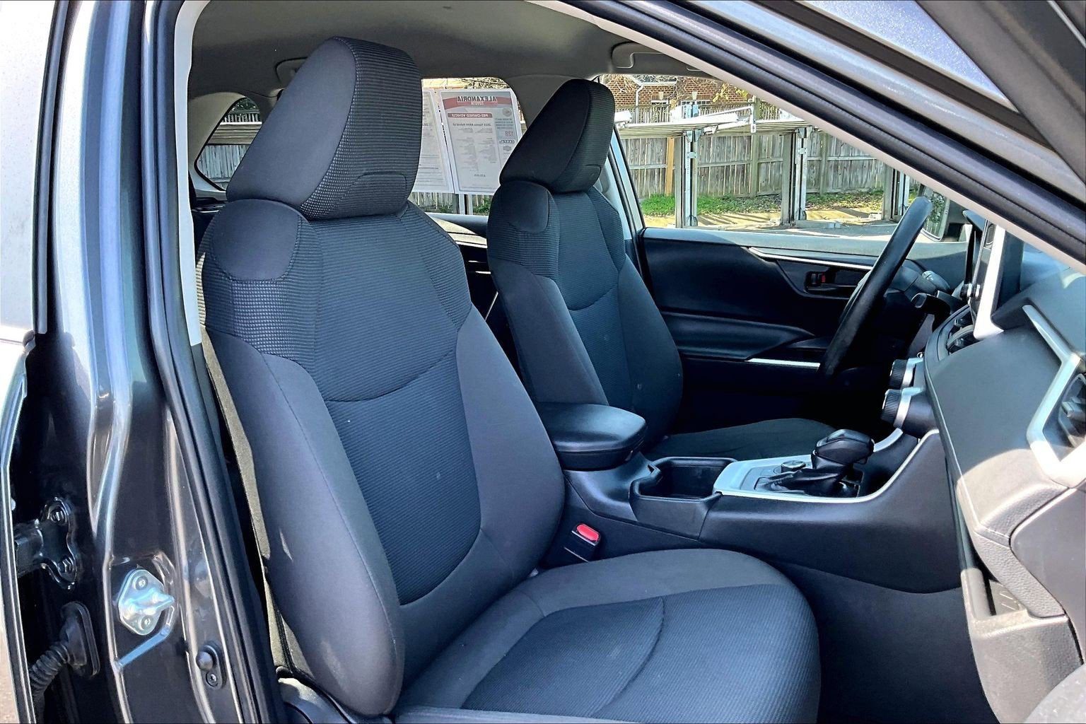 2023 Toyota RAV4 Hybrid LE