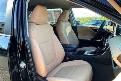 2023 Toyota RAV4 Hybrid LE