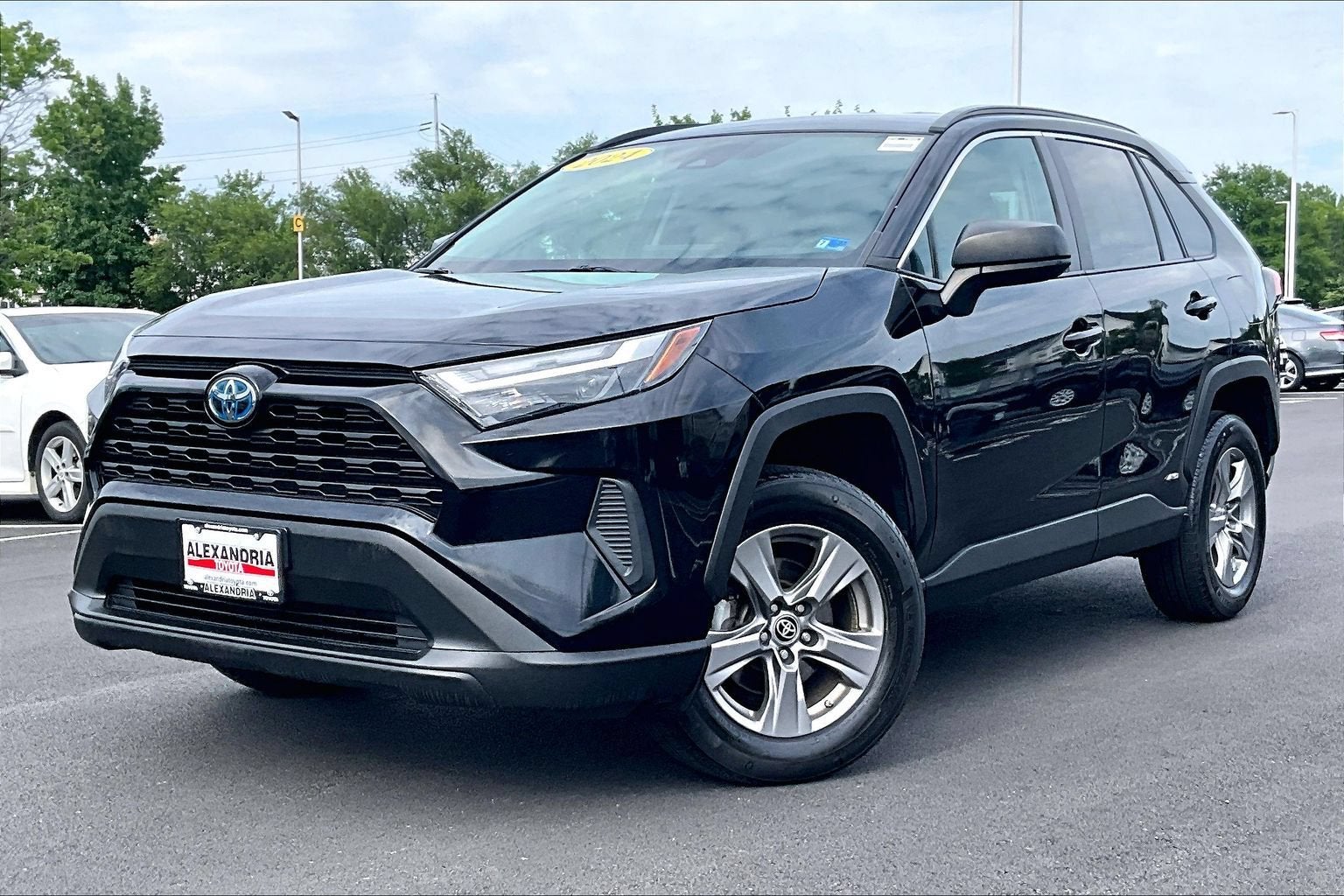 2024 Toyota RAV4 Hybrid LE