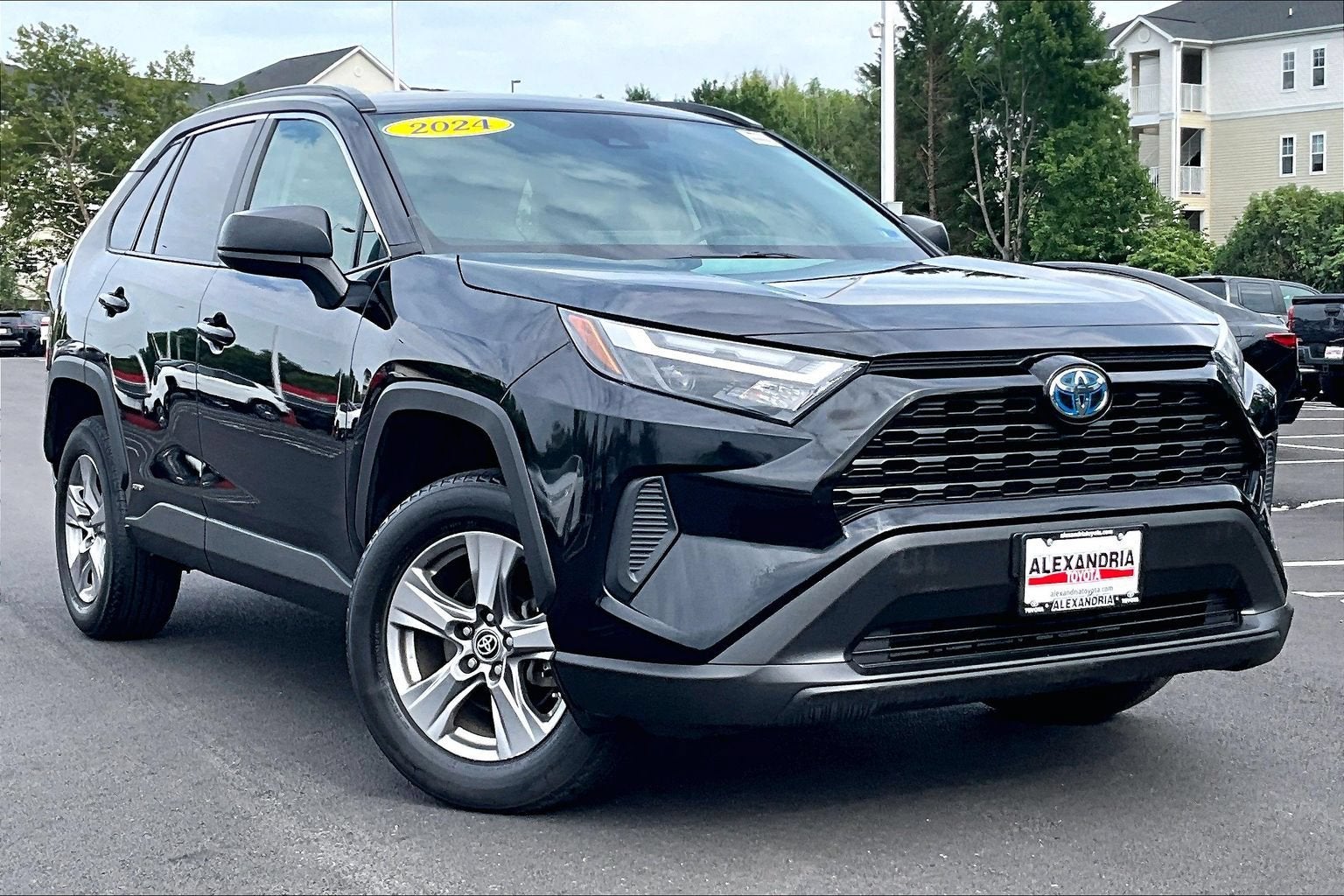 2024 Toyota RAV4 Hybrid LE