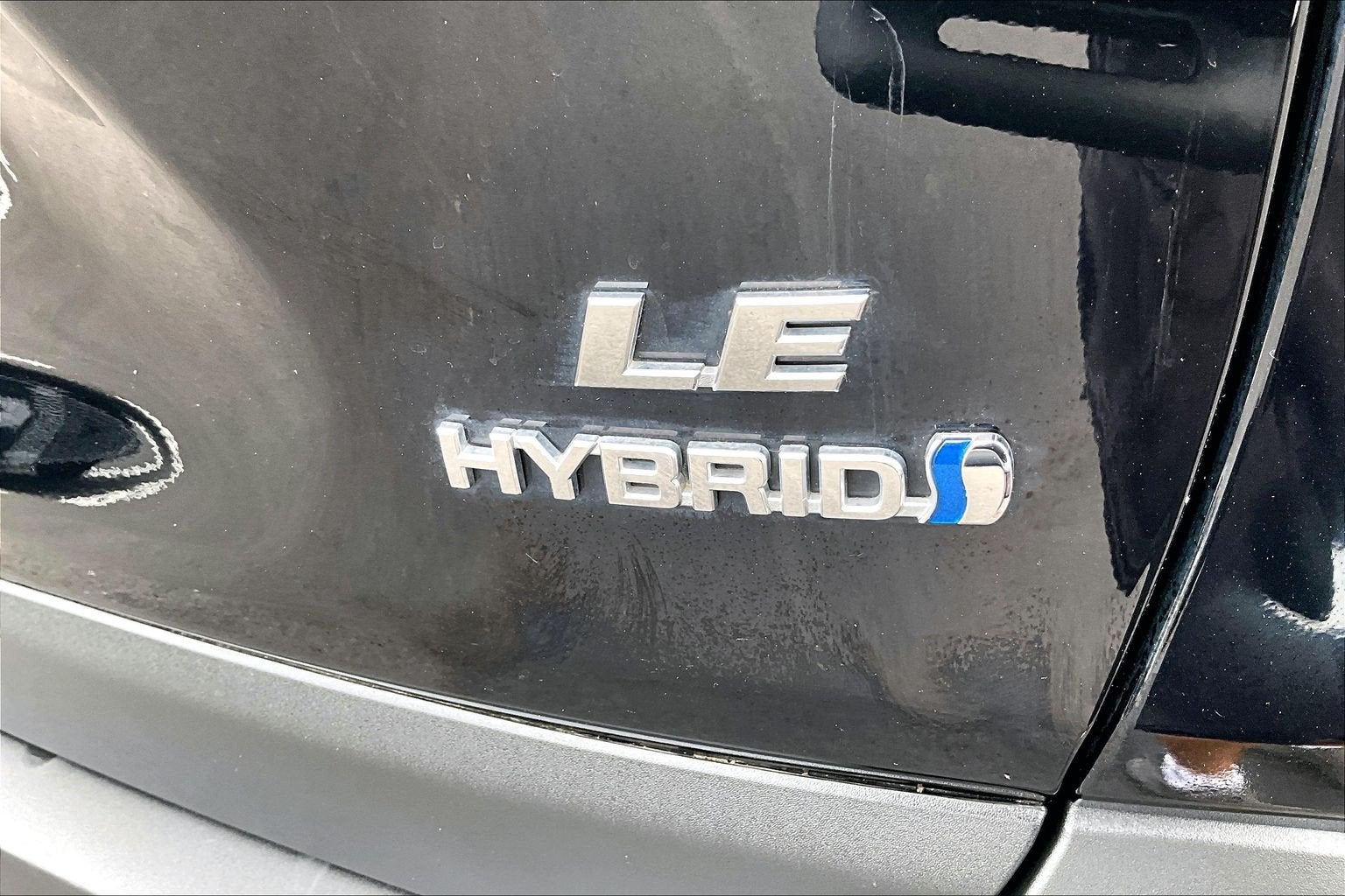 2024 Toyota RAV4 Hybrid LE