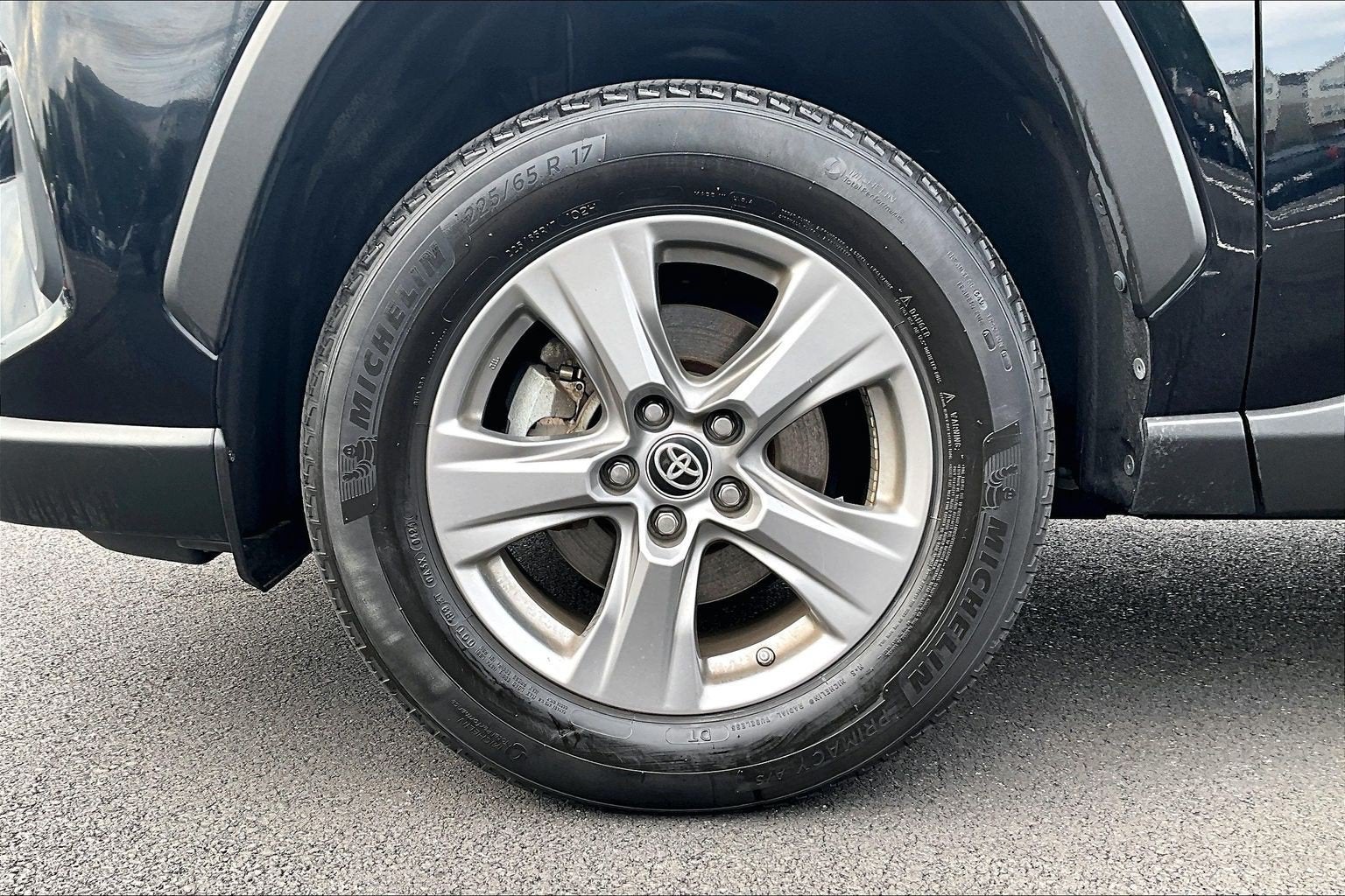 2024 Toyota RAV4 Hybrid LE