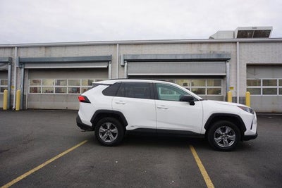 2022 Toyota RAV4 Hybrid LE