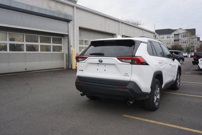 2022 Toyota RAV4 Hybrid LE