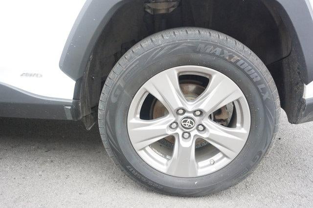 2022 Toyota RAV4 Hybrid LE