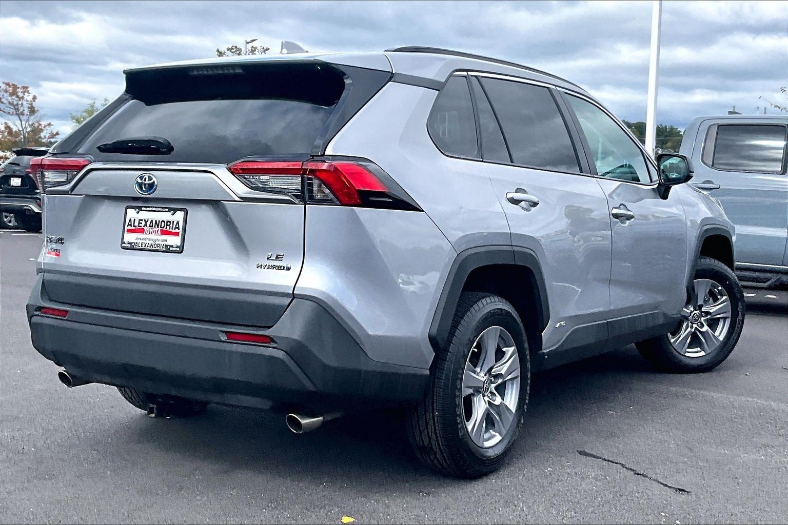 2022 Toyota RAV4 Hybrid LE