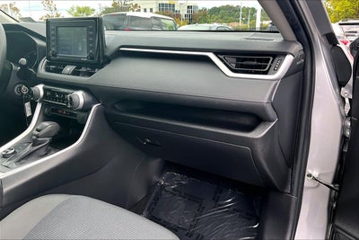 2022 Toyota RAV4 Hybrid LE