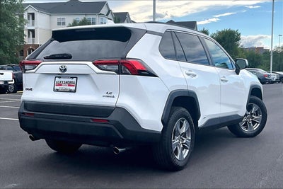 2022 Toyota RAV4 Hybrid LE