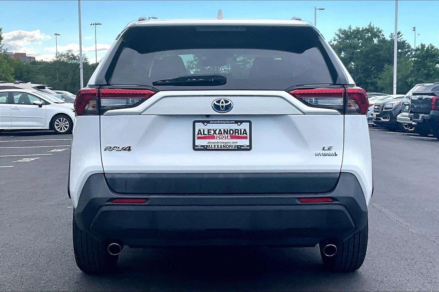 2022 Toyota RAV4 Hybrid LE