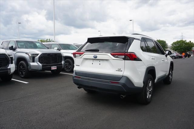 2022 Toyota RAV4 Hybrid LE