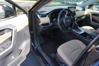 2023 Toyota RAV4 Hybrid LE