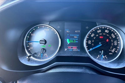2022 Toyota RAV4 Hybrid LE