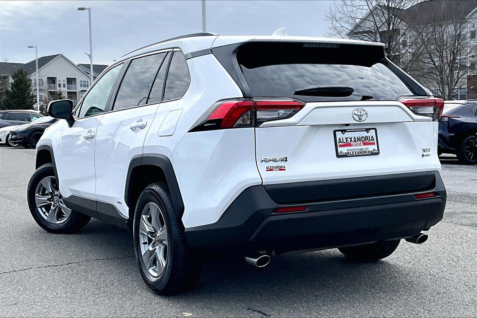2025 Toyota RAV4 Hybrid XLE