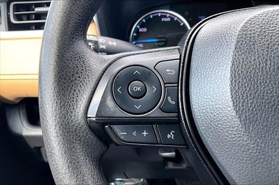 2022 Toyota RAV4 Hybrid XLE