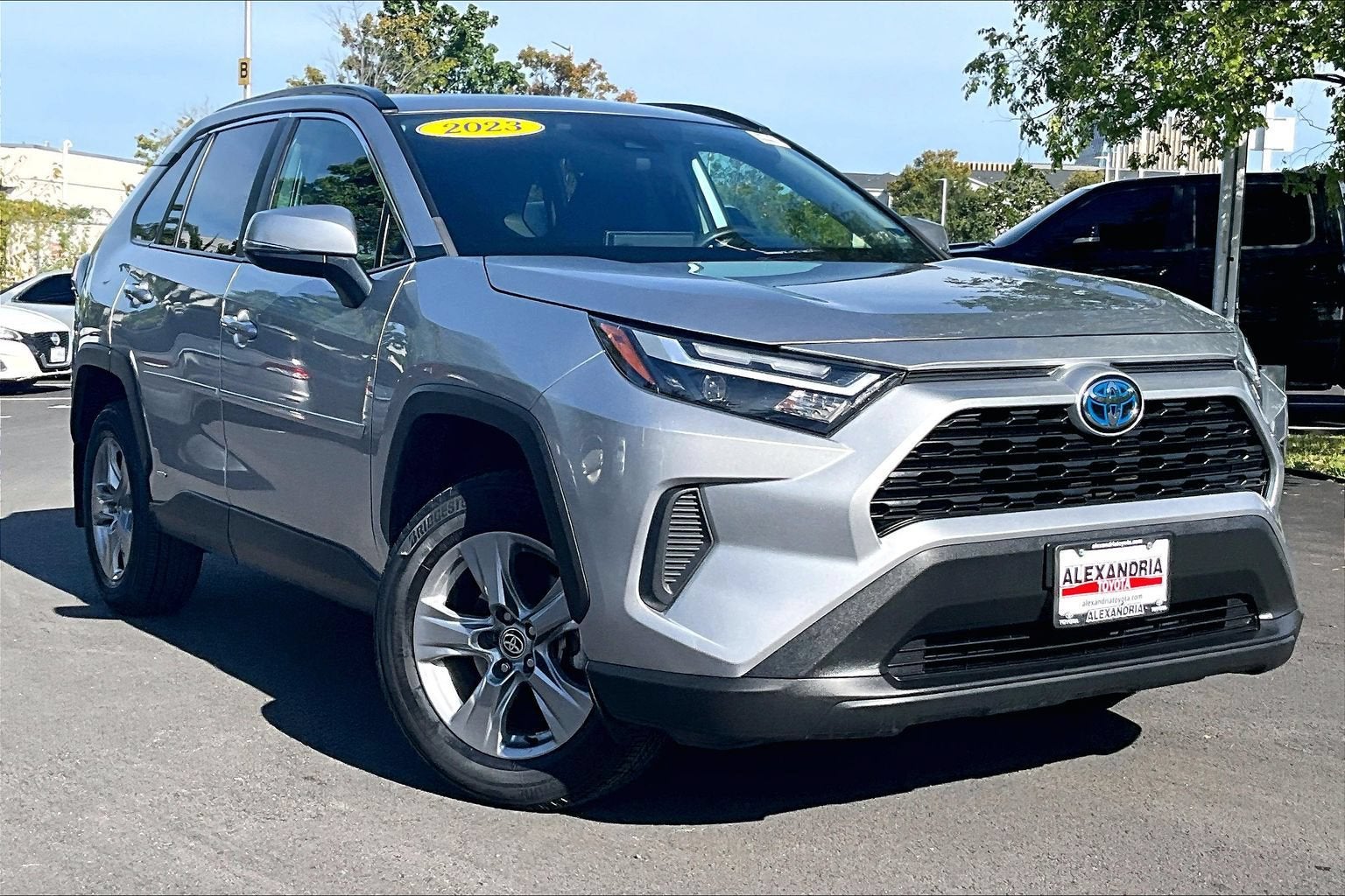 2023 Toyota RAV4 Hybrid XLE