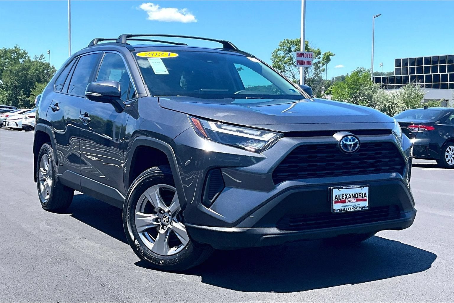 2024 Toyota RAV4 Hybrid XLE