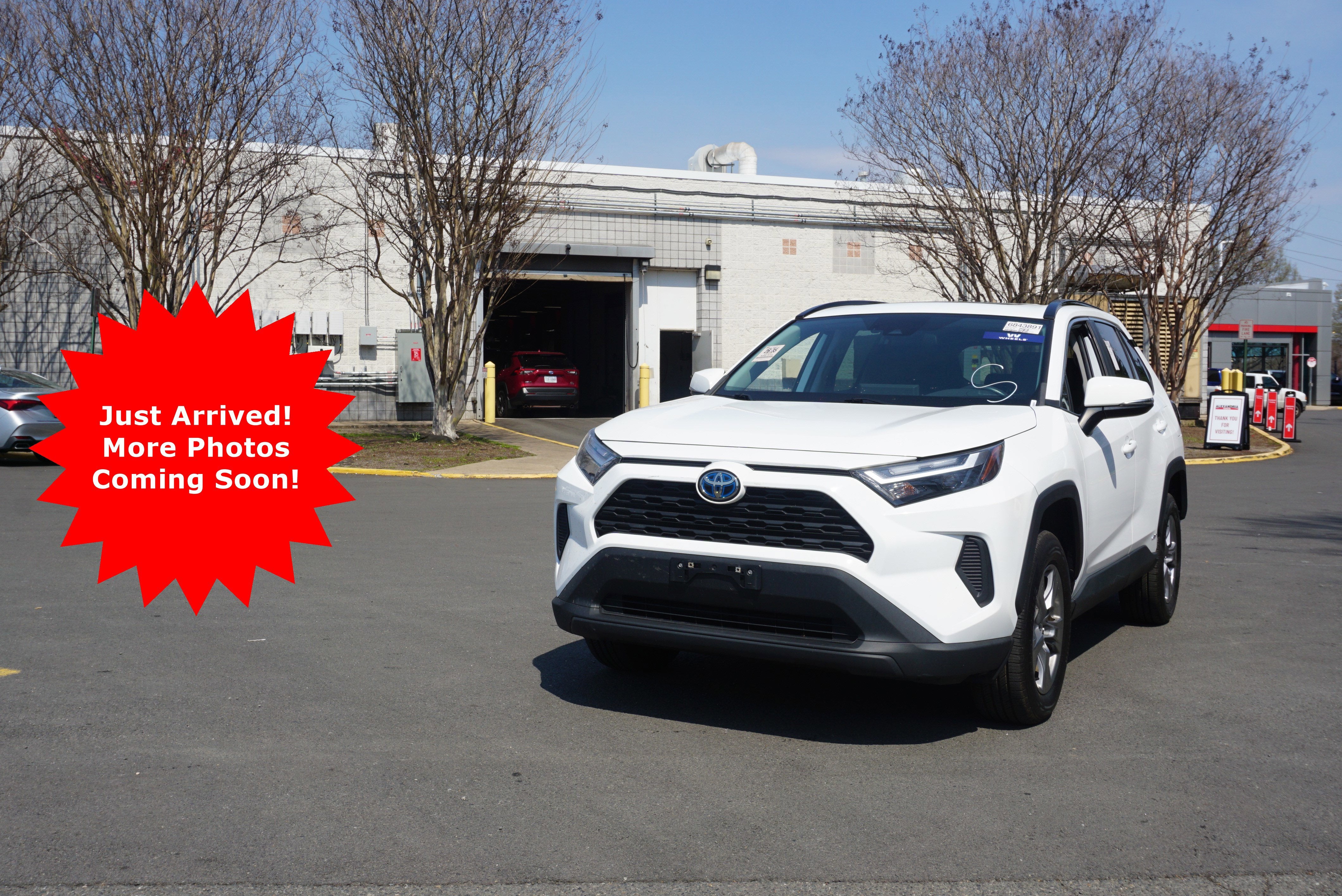 2022 Toyota RAV4 Hybrid XLE