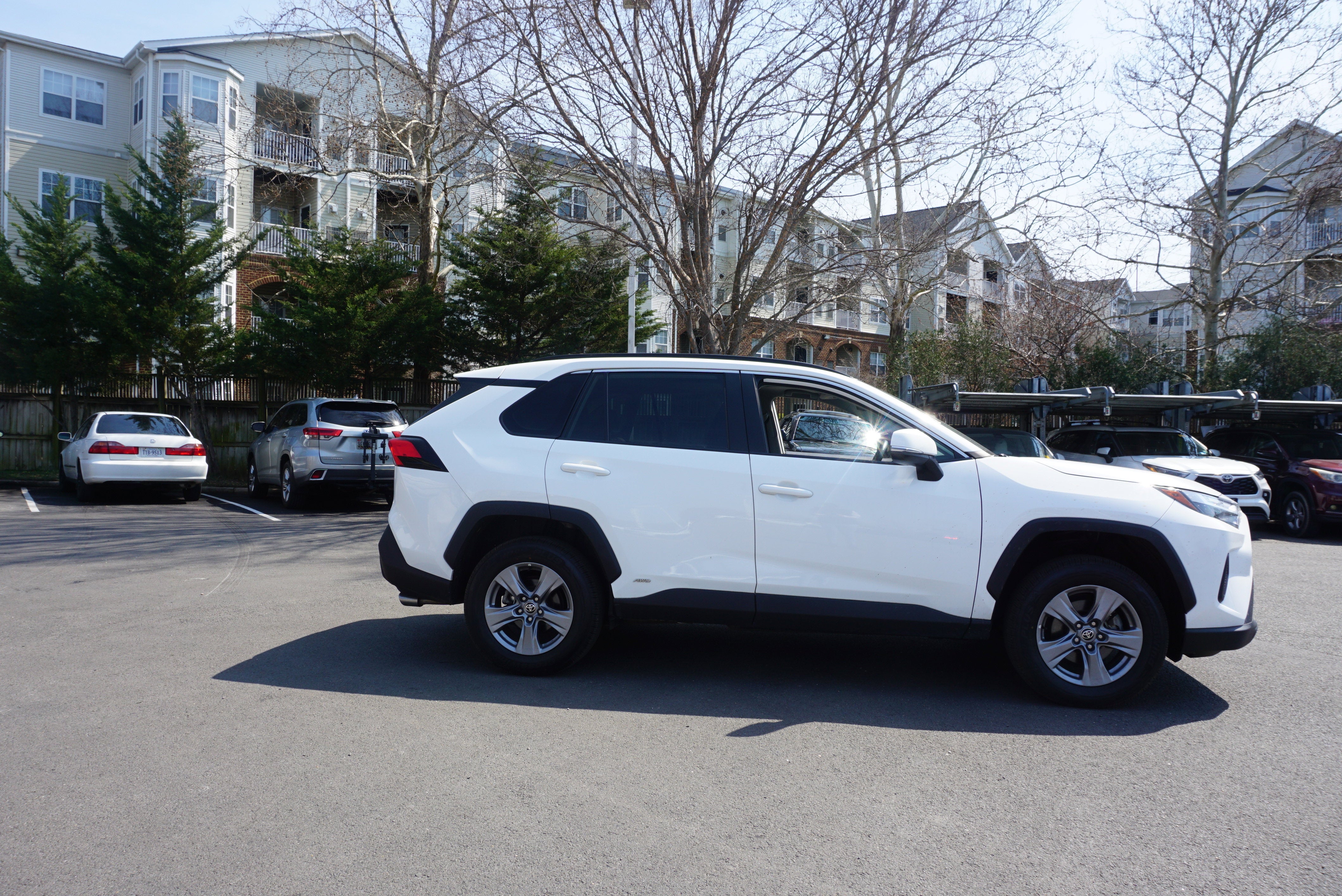 2022 Toyota RAV4 Hybrid XLE