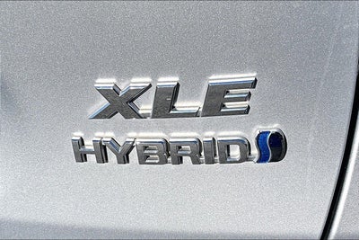 2022 Toyota RAV4 Hybrid XLE