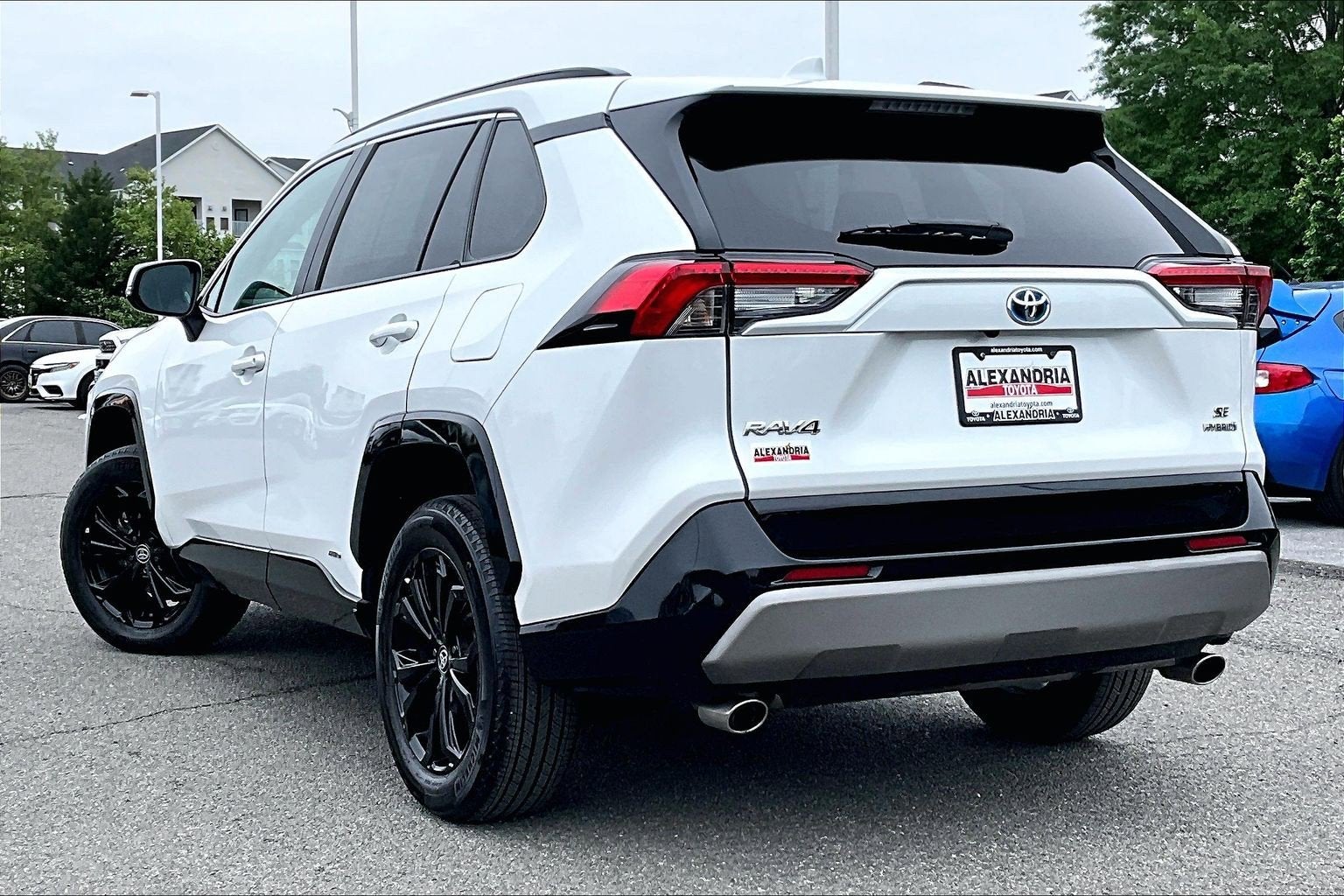 2023 Toyota RAV4 Hybrid SE