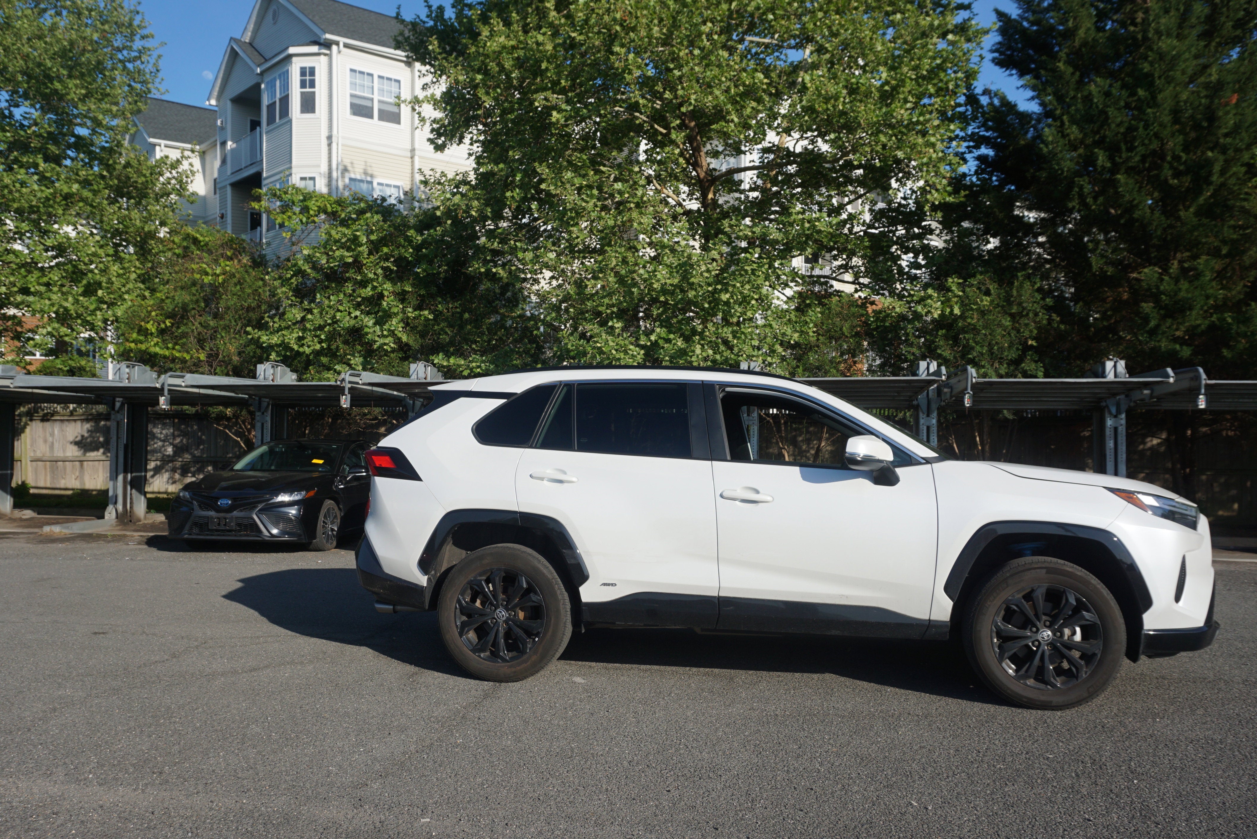 2023 Toyota RAV4 Hybrid SE