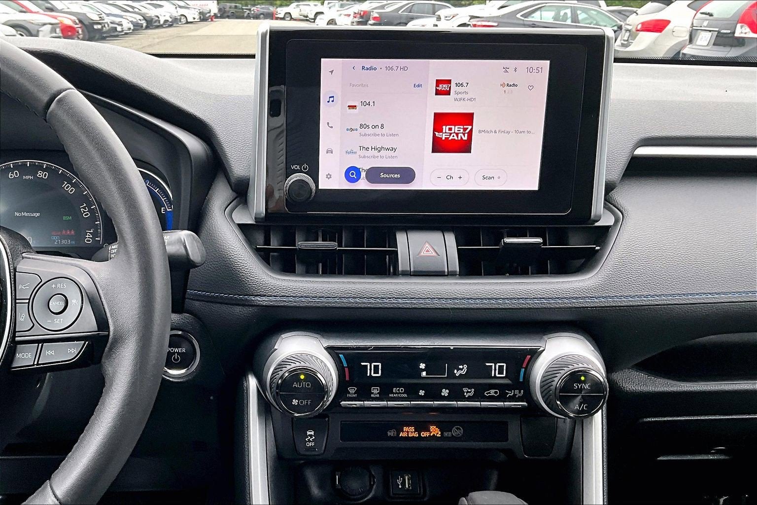 2023 Toyota RAV4 Hybrid SE