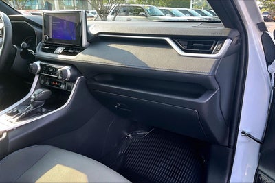 2023 Toyota RAV4 Hybrid SE