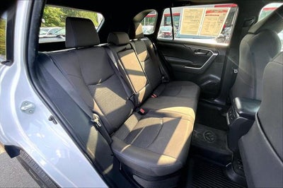 2023 Toyota RAV4 Hybrid SE